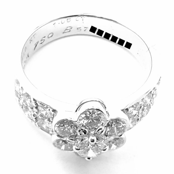 Authentic! Van Cleef & Arpels 18k White Gold Diamond Fleurette Flower Ring - Picture 4 of 8
